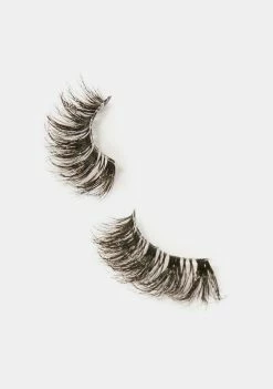 Land Of Lashes Ltd. Came To Slay Lashes Eyes